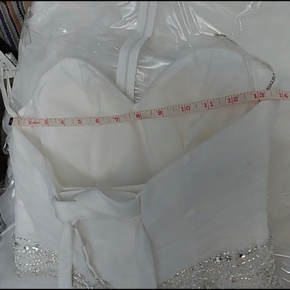 Maggie Sottero Jerrica Wedding Dress - Picture 6 of 8